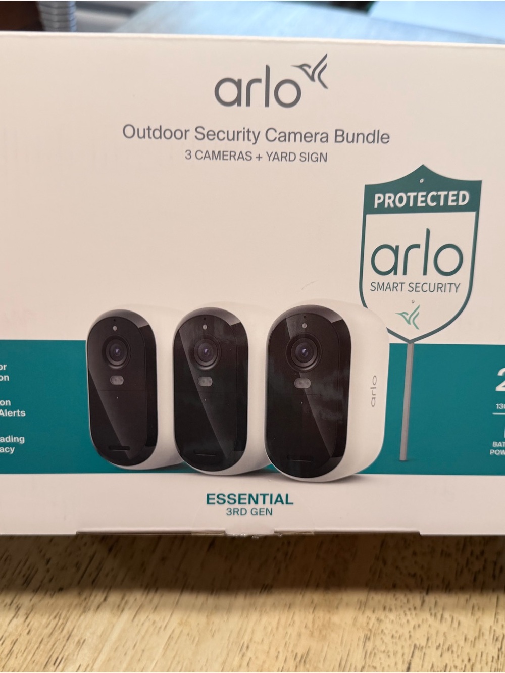 Arlo Essential 3rd Gen Outdoor Security Camera Bundle
